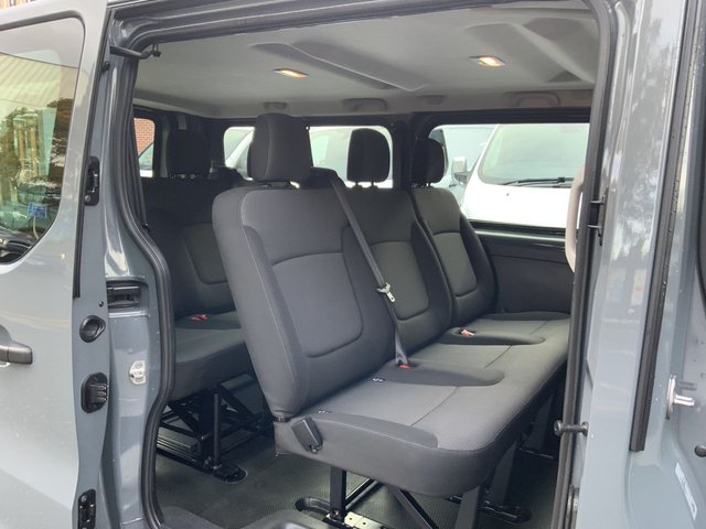 2022 Renault Trafic 2L Business 4dr - Photo 11