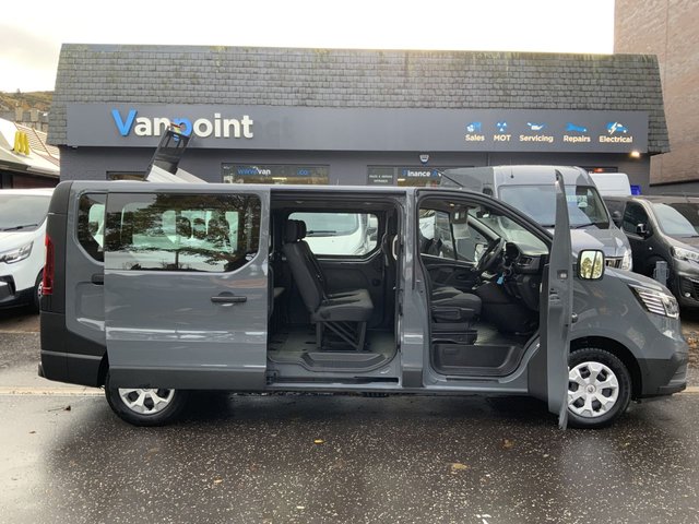 2022 Renault Trafic 2L Business 4dr - Photo 12
