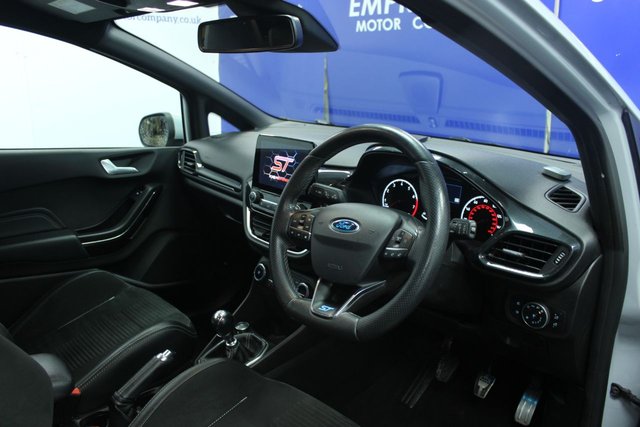 2019 FORD FIESTA - Photo 7