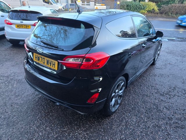 2020 FORD FIESTA VAN - Photo 11