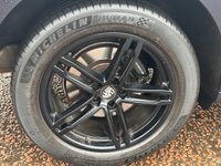 USED 2021 71 PORSCHE MACAN 2.0T SUV 5dr Petrol PDK 4WD Euro 6 (s/s) (265 ps) HEATED STEERING WHEEL