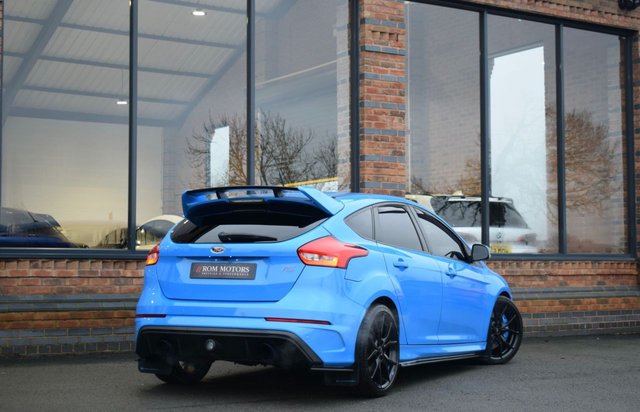 2017 Ford Focus 2.3L Rs 5dr - Photo 2