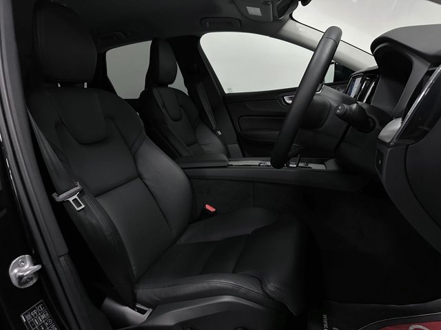 2023 Volvo Xc60 2L Plus 5dr - Photo 5