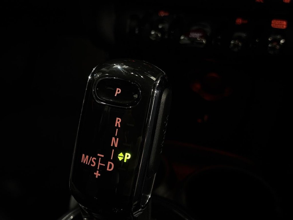 USED 2023 23 MINI HATCH 1.5 Cooper Classic Hatchback 5dr Petrol Steptronic Euro 6 (s/s) (136 ps) BLACK PACK|APPLE CARPLAY