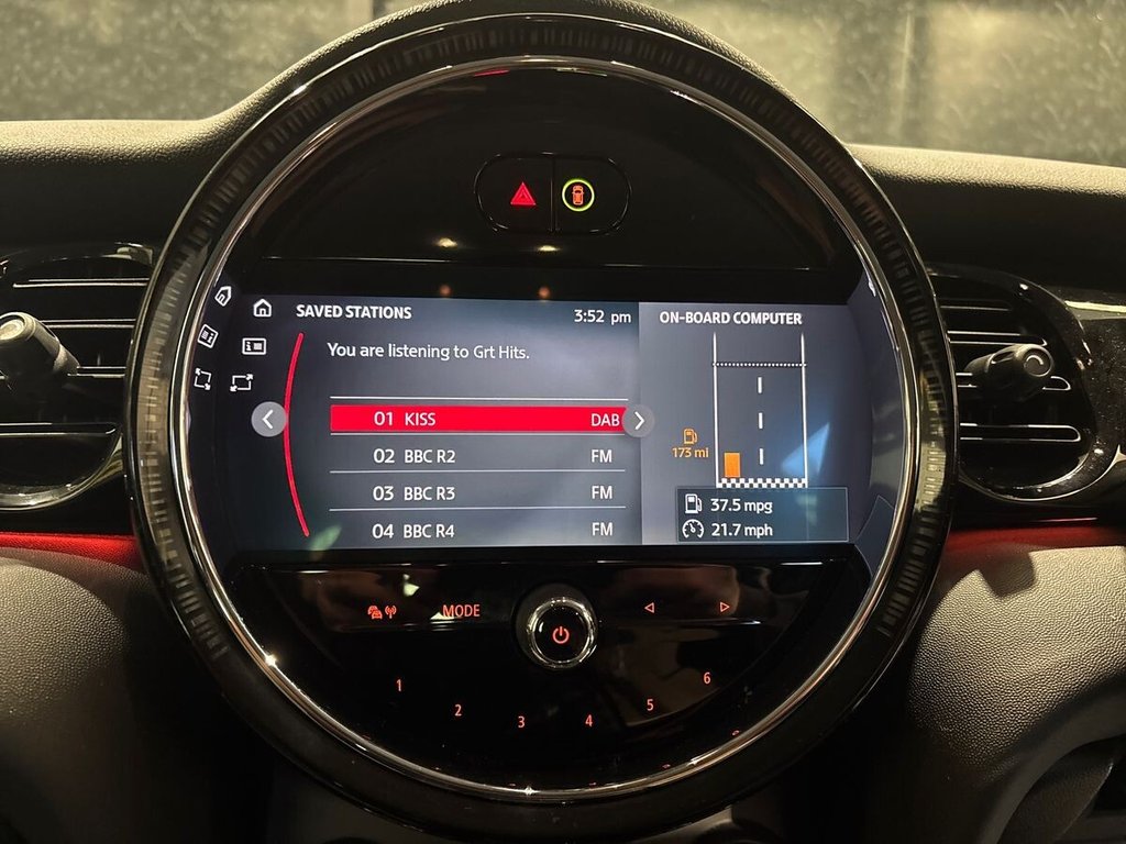 USED 2023 23 MINI HATCH 1.5 Cooper Classic Hatchback 5dr Petrol Steptronic Euro 6 (s/s) (136 ps) BLACK PACK|APPLE CARPLAY
