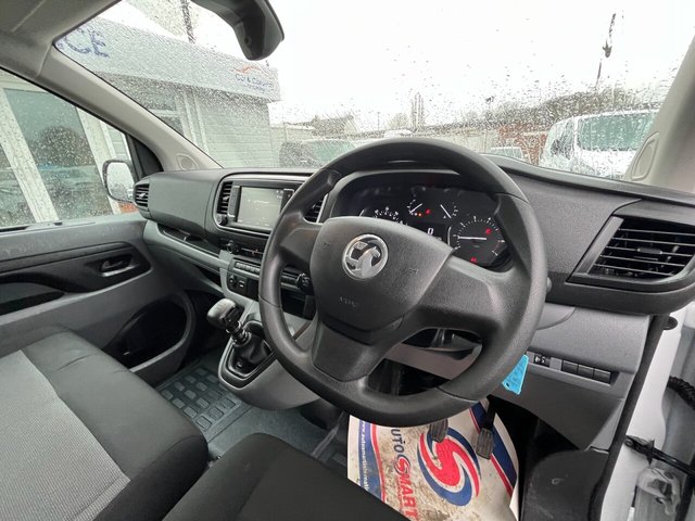 2023 Vauxhall Vivaro 1.5L Dynamic 6dr - Photo 11