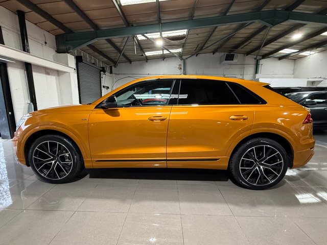 2022 AUDI Q8 - Photo 7