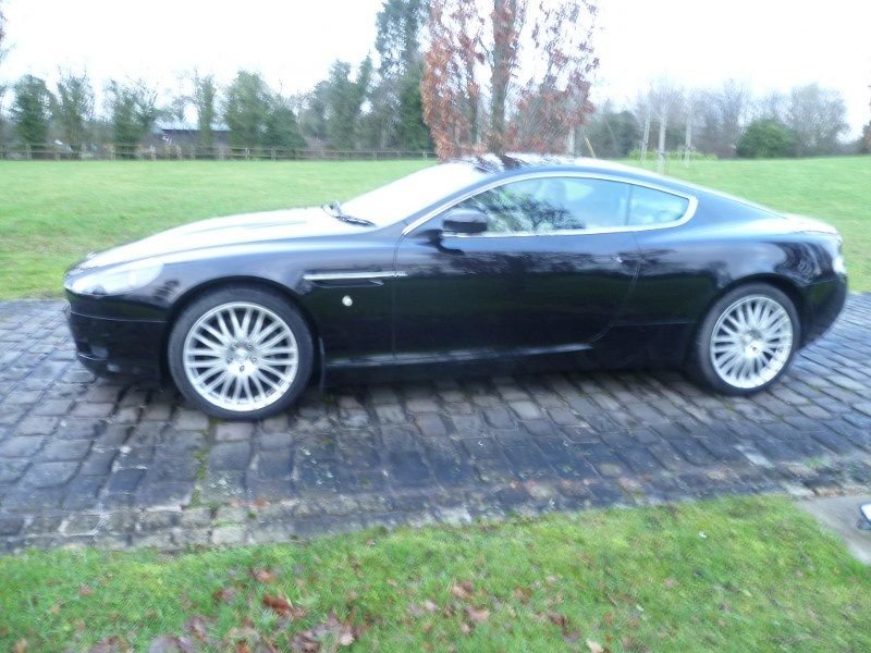 USED 2010 10 ASTON MARTIN DB9 6.0 V12 Coupe 2dr Petrol T-TronicII Euro 4 (470 bhp) 