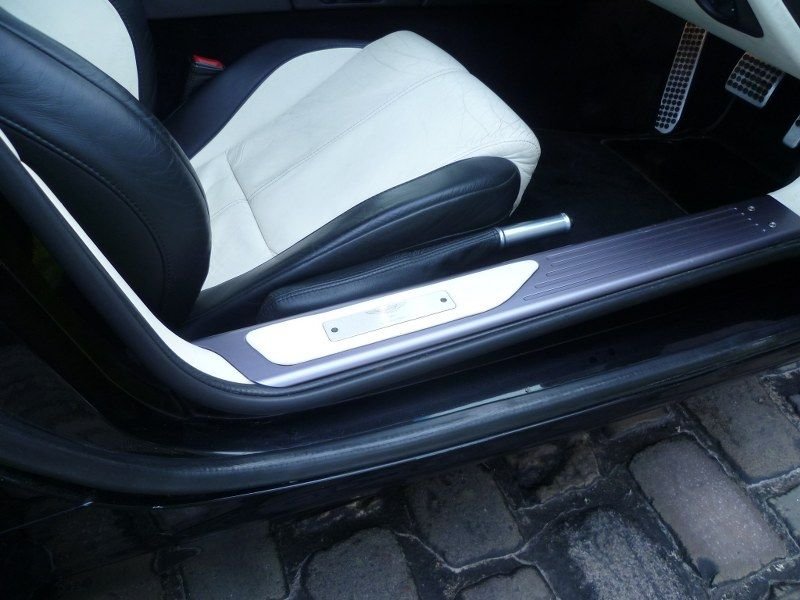 USED 2010 10 ASTON MARTIN DB9 6.0 V12 Coupe 2dr Petrol T-TronicII Euro 4 (470 bhp) 