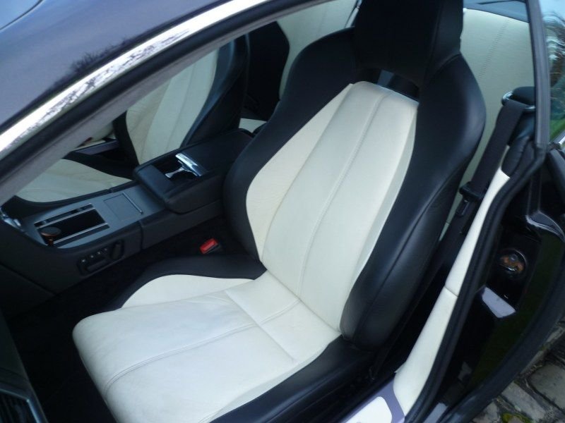 USED 2010 10 ASTON MARTIN DB9 6.0 V12 Coupe 2dr Petrol T-TronicII Euro 4 (470 bhp) 