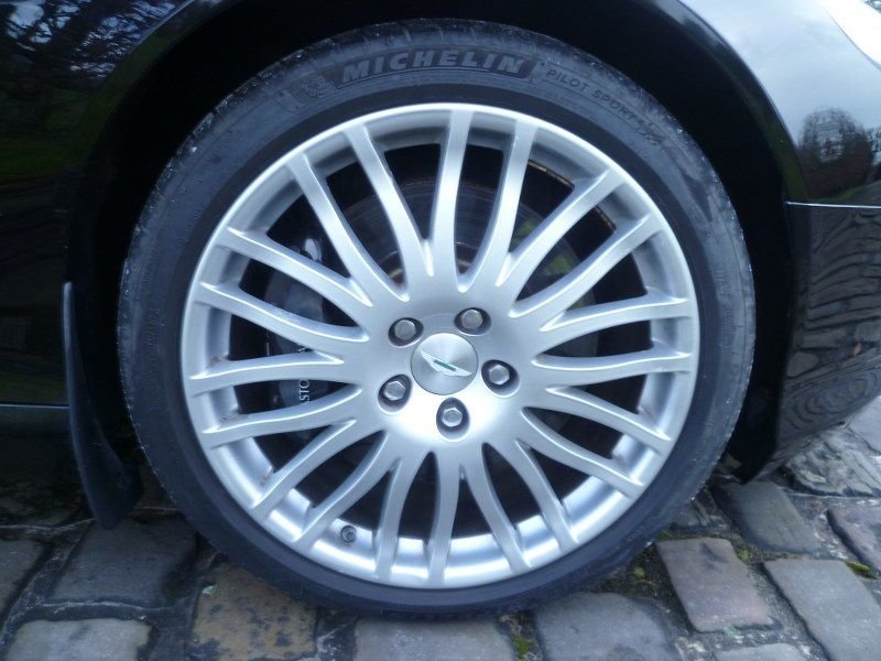USED 2010 10 ASTON MARTIN DB9 6.0 V12 Coupe 2dr Petrol T-TronicII Euro 4 (470 bhp) 