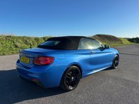 USED 2019 69 BMW 2 SERIES 2.0 220d M Sport Convertible 2dr Diesel Auto Euro 6 (s/s) (190 ps) JUST 32,000 MILES FROM NEW - M SPORT - 220D 190BHP - NAVIGATION MEDIA - HEATED LEATHER SEATS - MODERN & STYLISH