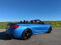 USED 2019 69 BMW 2 SERIES 2.0 220d M Sport Convertible 2dr Diesel Auto Euro 6 (s/s) (190 ps) JUST 32,000 MILES FROM NEW - M SPORT - 220D 190BHP - NAVIGATION MEDIA - HEATED LEATHER SEATS - MODERN & STYLISH