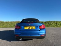 USED 2019 69 BMW 2 SERIES 2.0 220d M Sport Convertible 2dr Diesel Auto Euro 6 (s/s) (190 ps) JUST 32,000 MILES FROM NEW - M SPORT - 220D 190BHP - NAVIGATION MEDIA - HEATED LEATHER SEATS - MODERN & STYLISH