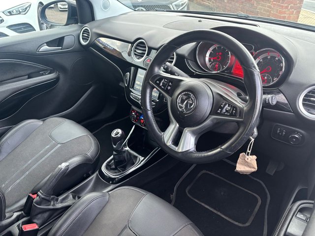 2016 VAUXHALL ADAM 1.4i SLAM Hatchback 3dr Petrol Manual Euro 6 (87 ps) - Photo 10