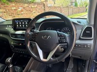 USED 2021 70 HYUNDAI TUCSON 1.6 CRDi MHEV SE Nav SUV 5dr Diesel Hybrid Manual Euro 6 (s/s) (115 ps) 2 OWNERS, EXCELLENT SERVICE HISTORY,  1YR MOT, NAV, ALLOYS, DUAL CLIMATE, BLUETOOTH, CRUISE, APPLE CAR PLAY. REAR CAMERA. P/SENSORS, DAB RADIO CD, E/WINDOWS, R/LOCKING, FREE WARRANTY, FINANCE AVAILABLE, HPI CLEAR, PART EXCHANGE WELCOME,
