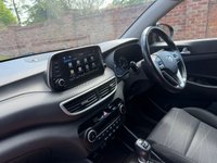 USED 2021 70 HYUNDAI TUCSON 1.6 CRDi MHEV SE Nav SUV 5dr Diesel Hybrid Manual Euro 6 (s/s) (115 ps) 2 OWNERS, EXCELLENT SERVICE HISTORY,  1YR MOT, NAV, ALLOYS, DUAL CLIMATE, BLUETOOTH, CRUISE, APPLE CAR PLAY. REAR CAMERA. P/SENSORS, DAB RADIO CD, E/WINDOWS, R/LOCKING, FREE WARRANTY, FINANCE AVAILABLE, HPI CLEAR, PART EXCHANGE WELCOME,