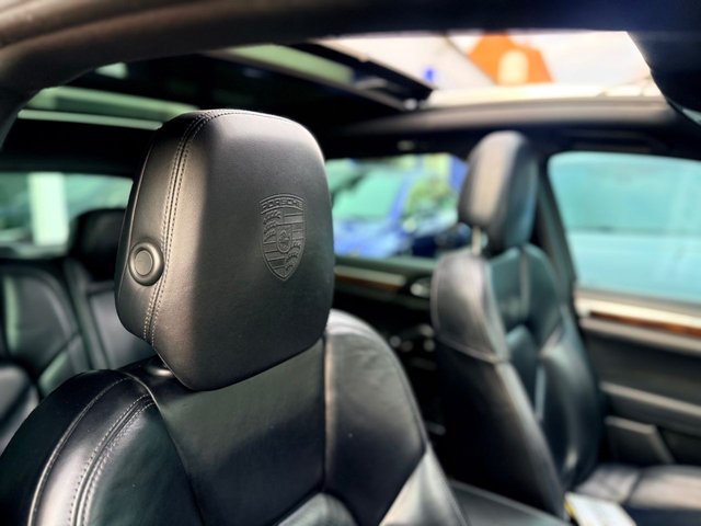 2017 PORSCHE CAYENNE 2017 3.0 V6 E-Hybrid S Platinum Edition SUV 5dr Petrol Plug-in Hybrid TiptronicS Panoramic Roof Camera Nav Steps 4WD Euro 6 (s/s) (416 ps) - Photo 9