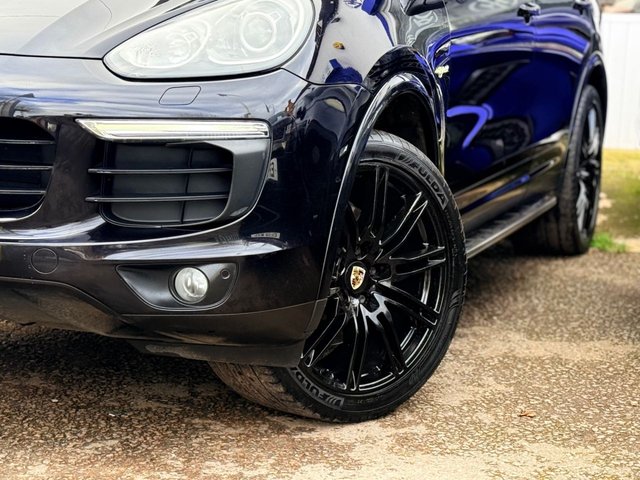 2017 PORSCHE CAYENNE 2017 3.0 V6 E-Hybrid S Platinum Edition SUV 5dr Petrol Plug-in Hybrid TiptronicS Panoramic Roof Camera Nav Steps 4WD Euro 6 (s/s) (416 ps) - Photo 11