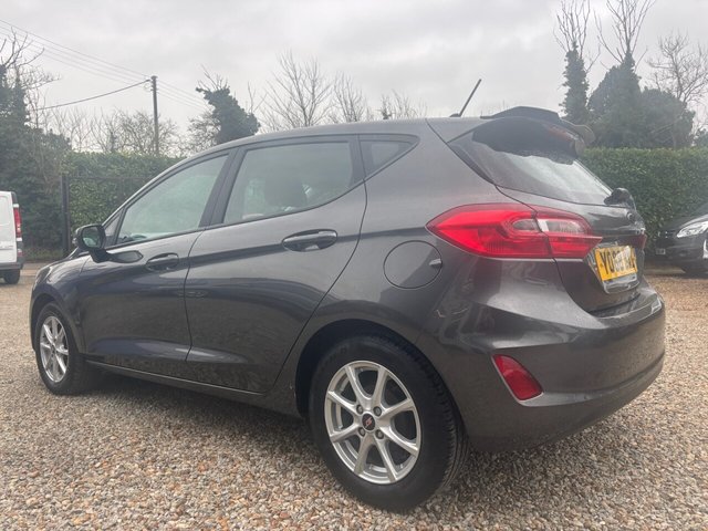 2019 FORD FIESTA 1.0T EcoBoost GPF Zetec Hatchback 5dr Petrol Manual Euro 6 (s/s) (100 ps) - Photo 9