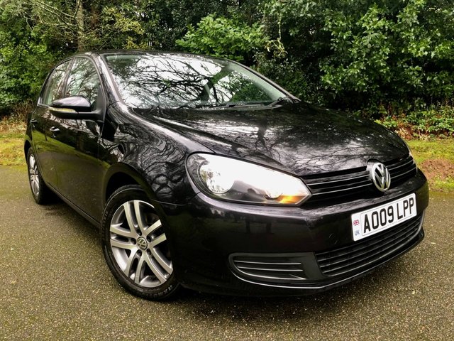 2009 09 Volkswagen Golf 1.4 TSI SE Hatchback 5dr Petrol Manual Euro 5 (122 ps) ONLY 2 PRIVATE OWNERS WITH ONLY 68,000 MILES AND STUNNING SERVICE HISTORY--X15 DEALER STAMPS///X11 AIRBAGS//ALLOY WHEELS///REMOTE LOCKING X2 KEYS//AIRCON//X4 ELEC WINDOWS//