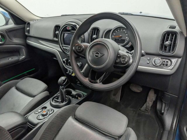 USED 2019 19 MINI COUNTRYMAN 1.5 7.6kWh Cooper SE Classic SUV 5dr Petrol Plug-in Hybrid Auto ALL4 Euro 6 (s/s) (224 ps) HEATED SEATS+APPLE CARPLAY CLICK & COLLECT/HOME DELIVERY
