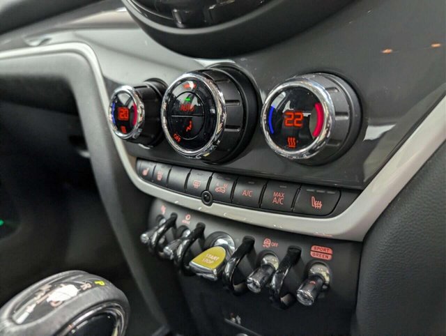 USED 2019 19 MINI COUNTRYMAN 1.5 7.6kWh Cooper SE Classic SUV 5dr Petrol Plug-in Hybrid Auto ALL4 Euro 6 (s/s) (224 ps) HEATED SEATS+APPLE CARPLAY CLICK & COLLECT/HOME DELIVERY