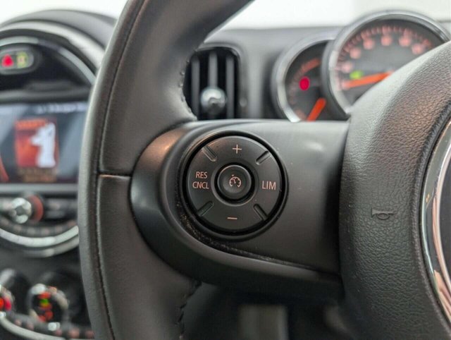 USED 2019 19 MINI COUNTRYMAN 1.5 7.6kWh Cooper SE Classic SUV 5dr Petrol Plug-in Hybrid Auto ALL4 Euro 6 (s/s) (224 ps) HEATED SEATS+APPLE CARPLAY CLICK & COLLECT/HOME DELIVERY