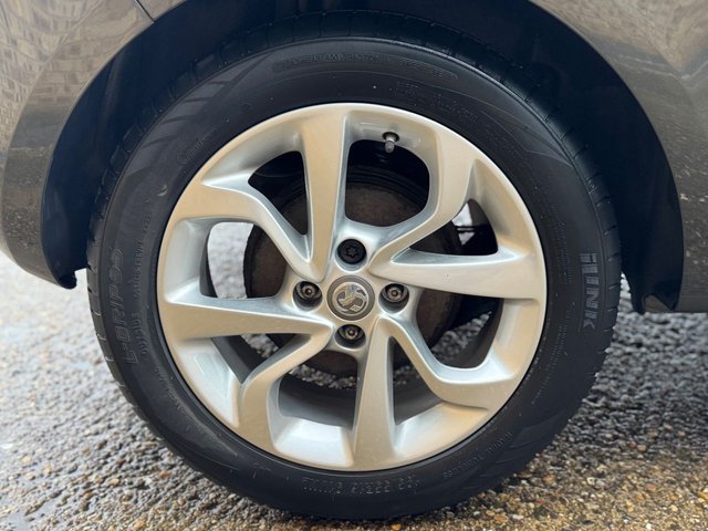 2017 Vauxhall Corsa 1.4L Sting 3dr - Photo 7