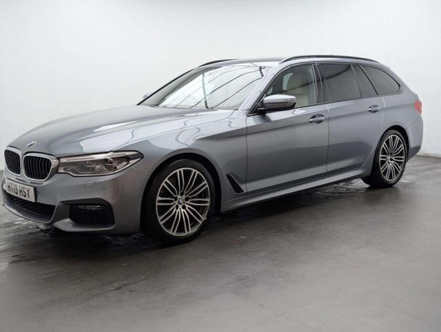 USED 2019 19 BMW 5 SERIES 3.0 540i GPF M Sport Touring 5dr Petrol Auto xDrive Euro 6 (s/s) (340 ps) M SPORT PLUS PACKAGE CLICK & COLLECT/HOME DELIVERY
