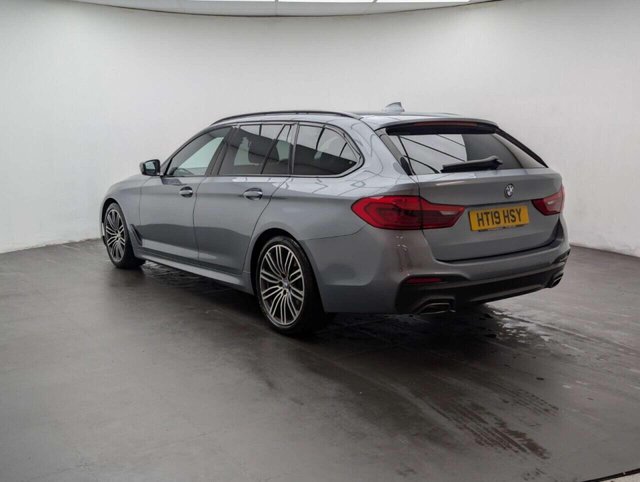USED 2019 19 BMW 5 SERIES 3.0 540i GPF M Sport Touring 5dr Petrol Auto xDrive Euro 6 (s/s) (340 ps) M SPORT PLUS PACKAGE CLICK & COLLECT/HOME DELIVERY