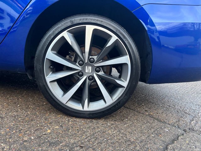 2021 SEAT LEON 1.4 eHybrid 12.8kWh FR Sport Estate 5dr Petrol Plug-in Hybrid DSG Euro 6 (s/s) (204 ps) - Photo 9