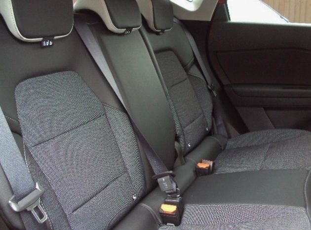 2023 RENAULT CAPTUR - Photo 10