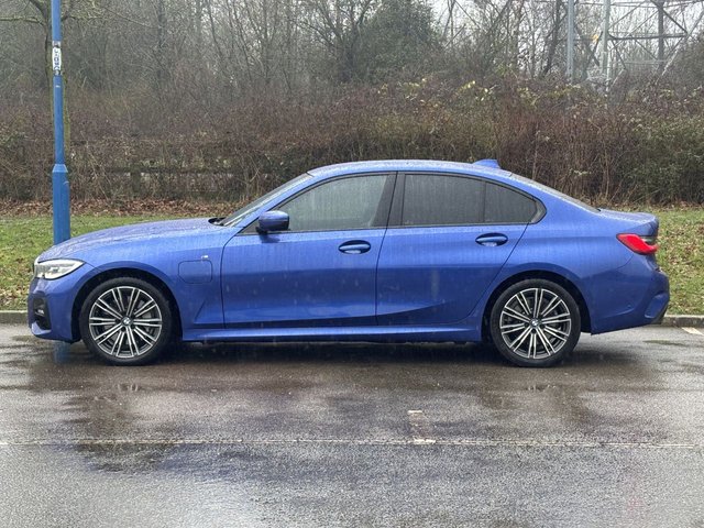 2020 BMW 3 SERIES - Photo 2
