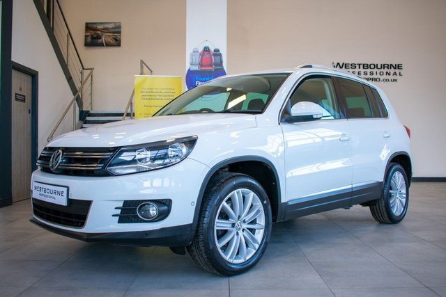 2015 65 VOLKSWAGEN TIGUAN 2.0 TDI BlueMotion Tech Match Edition SUV 5dr Diesel DSG 4WD Euro 6 (s/s) (150 ps) - Photo 7