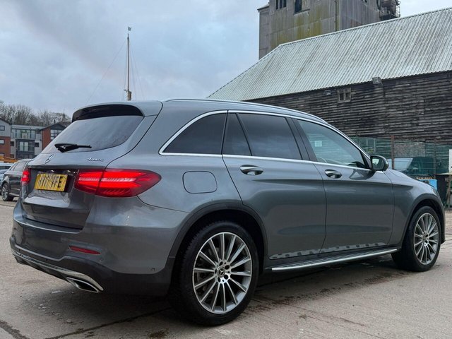 2017 MERCEDES-BENZ GLC 3.0 GLC350d V6 AMG Line (Premium Plus) G-Tronic 4MATIC Euro 6 (s/s) 5dr - Photo 5