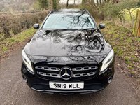 USED 2019 19 MERCEDES-BENZ GLA 1.6 GLA180 Urban Edition SUV 5dr Petrol Manual Euro 6 (s/s) (122 ps) + SERVICE HISTORY + 18" ALLOY WHEELS + SIX (6) SPEED MANUAL GEARBOX + DAYTIME RUNNING LIGHTS + 1/2 LEATHER SEATS + AUTO HEADLIGHTS + FRONT AND REAR PARKING SENSORS + REAR CAMERA + CLIMATE CONTROL + CRUISE CONTROL + BLUETOOTH / TELEPHONE PREPARATION + RADIO / USB / DAB / MP3 PLAYER + MUCH MUCH MORE...