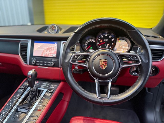 2018 PORSCHE MACAN 2018 3.0T V6 GTS SUV 5dr Petrol PDK 4WD Euro 6 (s/s) (360 ps) - Photo 2