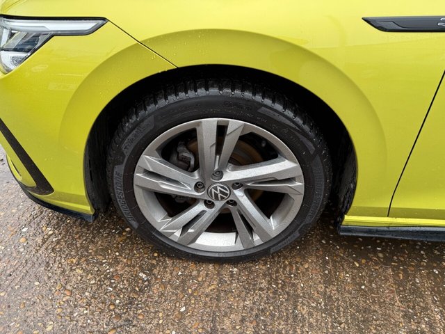 2021 VOLKSWAGEN GOLF 1.5 eTSI MHEV R-Line Hatchback 5dr Petrol Hybrid DSG Euro 6 (s/s) (150 ps) - Photo 11