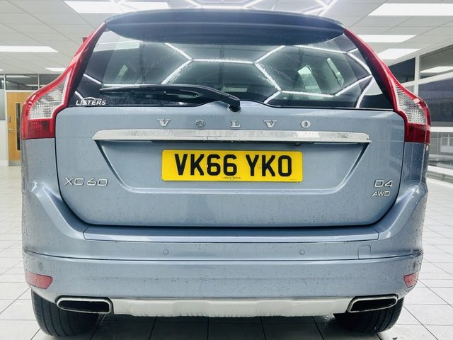 2016 VOLVO XC60 - Photo 5