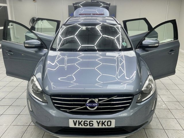 2016 VOLVO XC60 - Photo 11