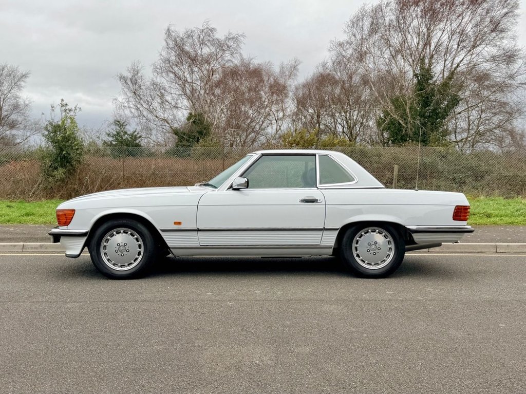 USED 1987 E MERCEDES-BENZ SL 300 R107 // 3.0L // 2d Convertible // AUTO // 188 BHP // px swap 