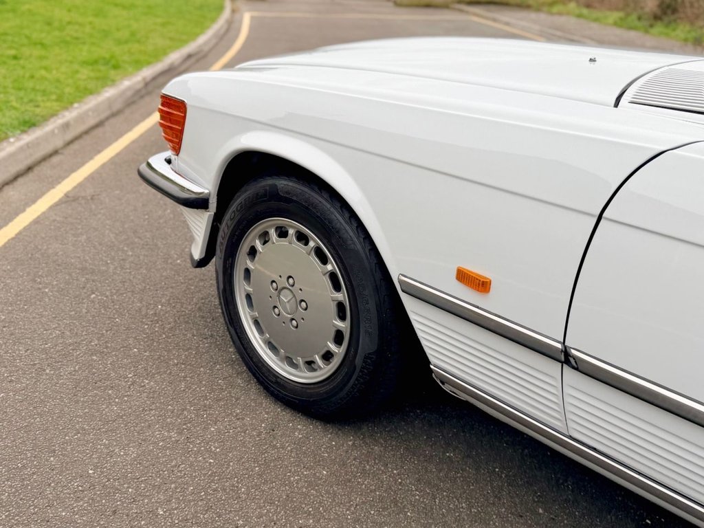 USED 1987 E MERCEDES-BENZ SL 300 R107 // 3.0L // 2d Convertible // AUTO // 188 BHP // px swap 