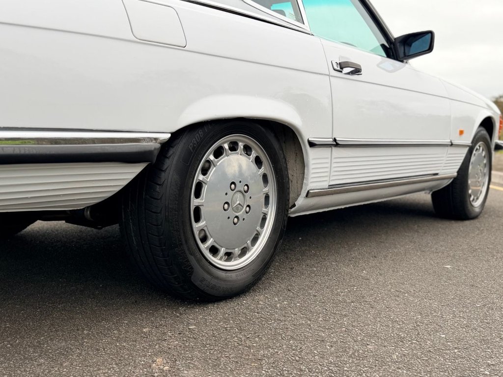 USED 1987 E MERCEDES-BENZ SL 300 R107 // 3.0L // 2d Convertible // AUTO // 188 BHP // px swap 