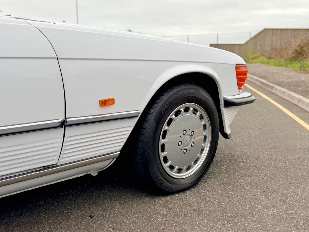 USED 1987 E MERCEDES-BENZ SL 300 R107 // 3.0L // 2d Convertible // AUTO // 188 BHP // px swap 