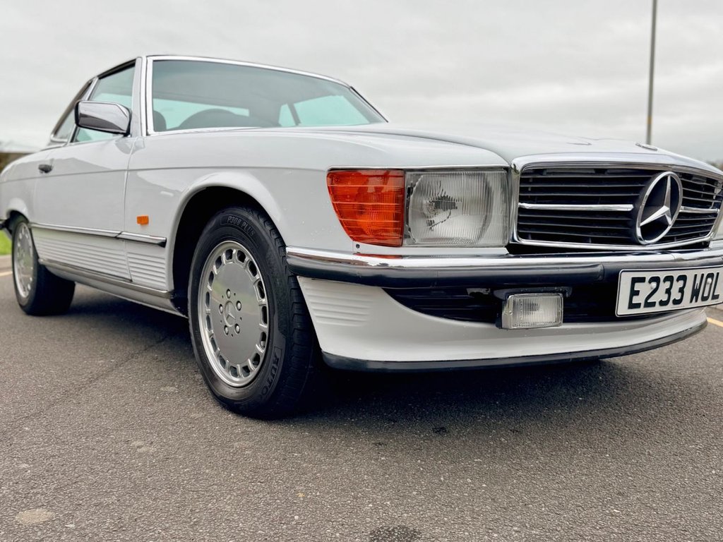 USED 1987 E MERCEDES-BENZ SL 300 R107 // 3.0L // 2d Convertible // AUTO // 188 BHP // px swap 
