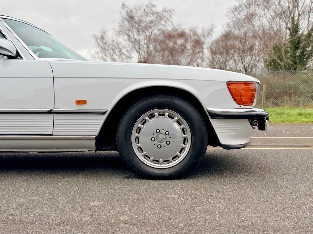 USED 1987 E MERCEDES-BENZ SL 300 R107 // 3.0L // 2d Convertible // AUTO // 188 BHP // px swap 