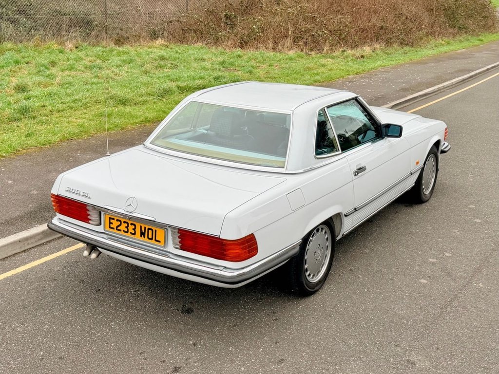 USED 1987 E MERCEDES-BENZ SL 300 R107 // 3.0L // 2d Convertible // AUTO // 188 BHP // px swap 