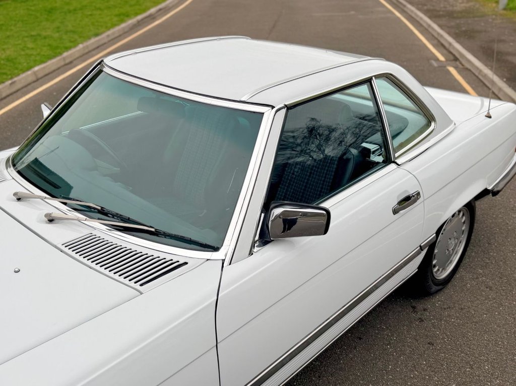 USED 1987 E MERCEDES-BENZ SL 300 R107 // 3.0L // 2d Convertible // AUTO // 188 BHP // px swap 