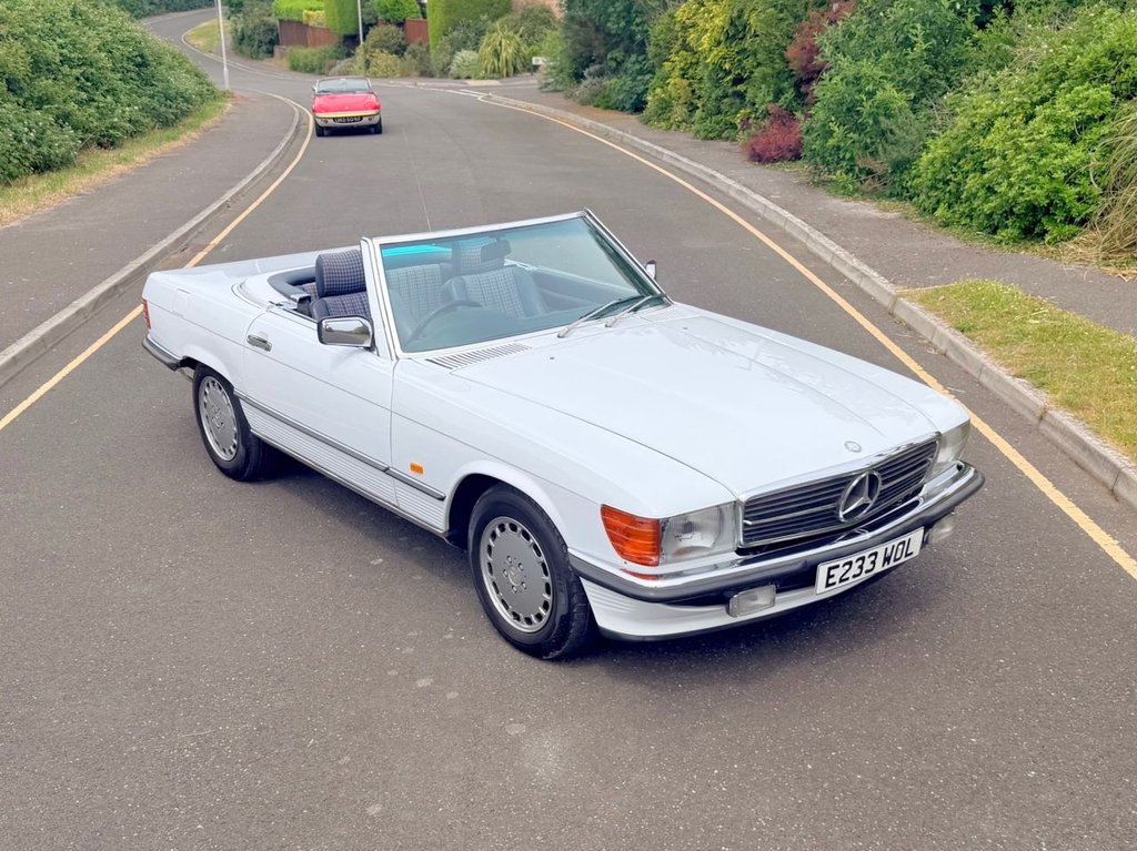 USED 1987 E MERCEDES-BENZ SL 300 R107 // 3.0L // 2d Convertible // AUTO // 188 BHP // px swap 